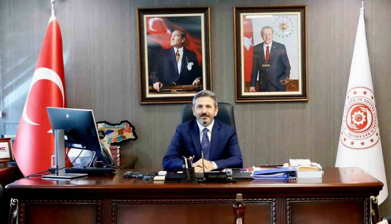 Çalışma ve Sosyal Güvenlik Bakan Yardımcısı Ahmet Aydın, Türkiye'nin terörle