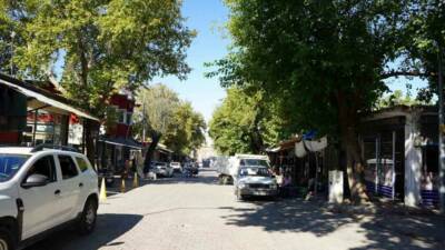 Adıyaman’ın Kahta ilçe Belediye Başkanı Mehmet Can Hallaç, Eski Çarşı