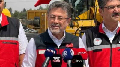 Tarım ve Orman Bakanı İbrahim Yumaklı, Batman’da buğday hasadı törenine