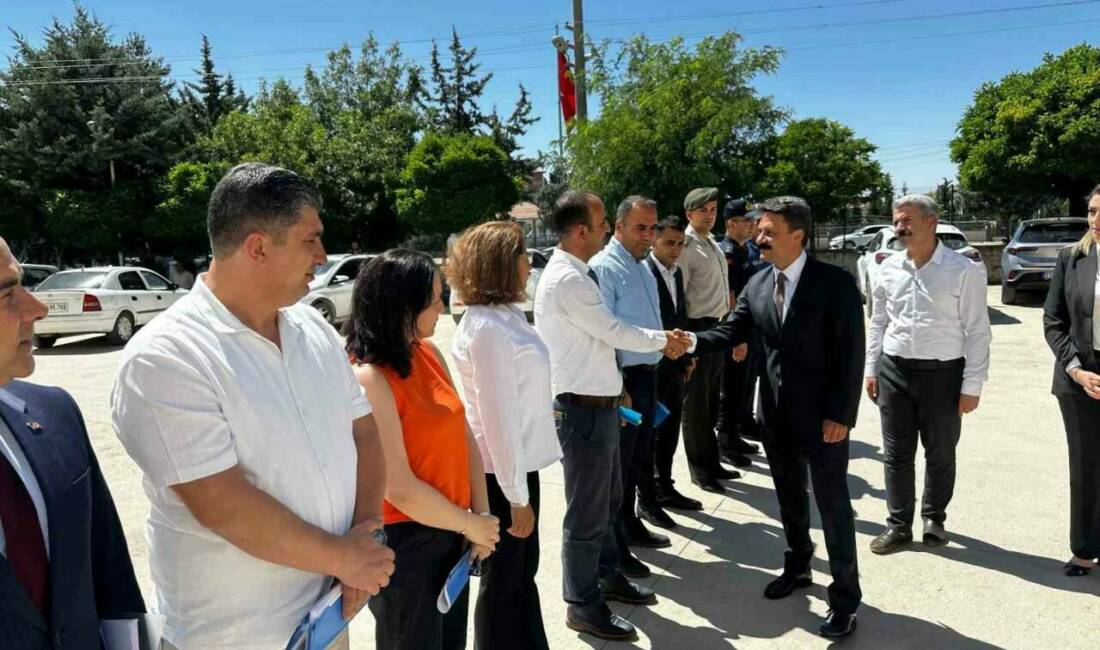 Besni Kaymakamlığına atanan Ahmet Oğuz Aslan, görevine başlamıştır. Yeni Kaymakam,
