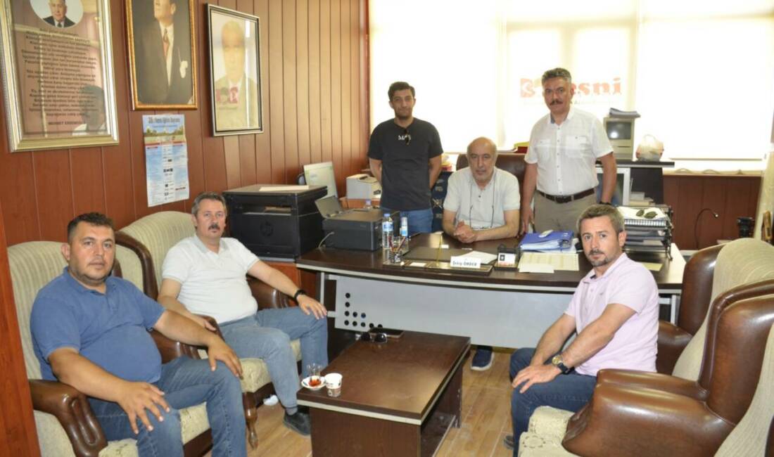 Besnice Eğitimciler Tiyatro Topluluğu yeni oyun ile sahne alıyor.