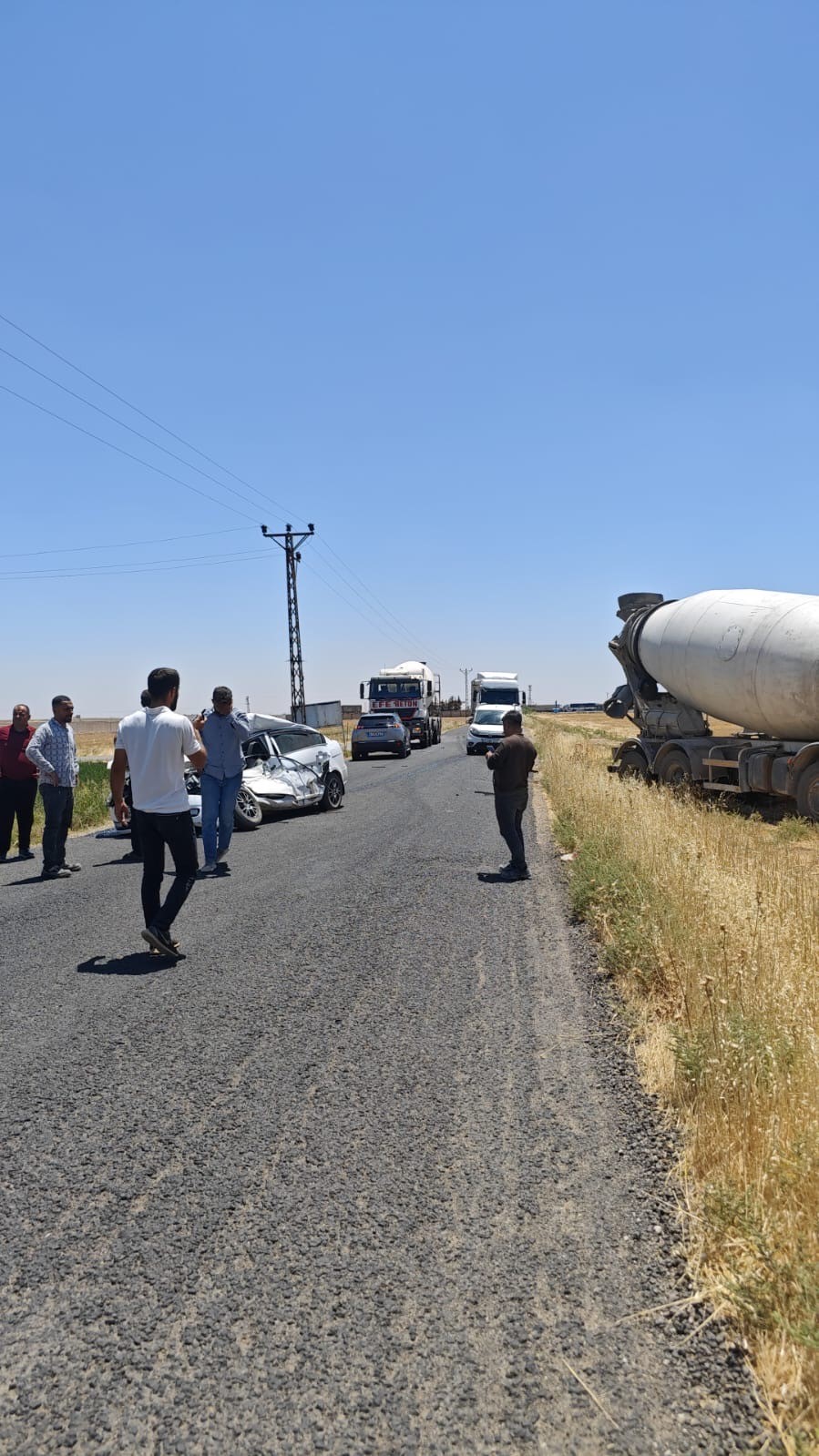 Mardin’in Kızıltepe ilçesinde beton mikseri ile otomobilin çarpıştığı kazada 2