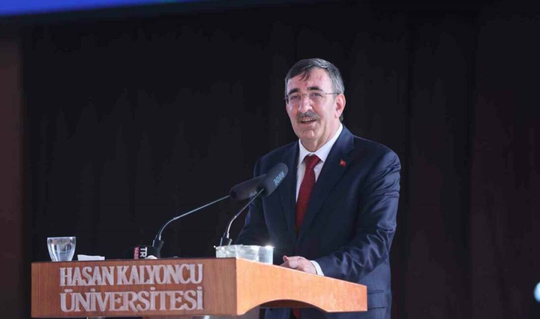 Cumhurbaşkanı Yardımcısı Cevdet Yılmaz, Hasan Kalyoncu Üniversitesi mezuniyet töreninde yaptığı