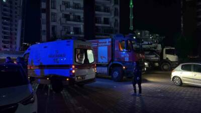 Diyarbakır’ın Kayapınar ilçesinde 13 katlı binada çıkan ve 2’si çocuk