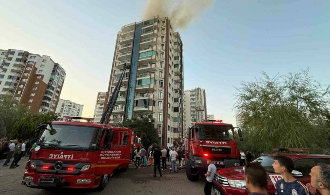 Diyarbakır’da 4 kişinin öldüğü yangına ilişkin 2 tutuklama Diyarbakır'da Fırat Mahallesi'ndeki apartmanda çıkan yangında aynı aileden 4 kişi