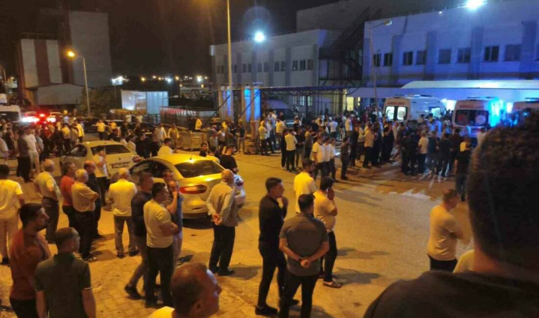 Düğün salonu saldırısında yaralanan Vedat Pekgöz saldırı anını anlattı Siirt’in Kurtalan ilçesinde, düğün salonunda yaşanan silahlı saldırı, bir kişinin