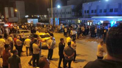 Siirt’in Kurtalan ilçesinde, düğün salonunda yaşanan silahlı saldırı, bir kişinin