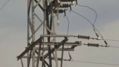 Adıyaman’da, bir elektrik hattında meydana gelen yangın, ekin yangınına neden