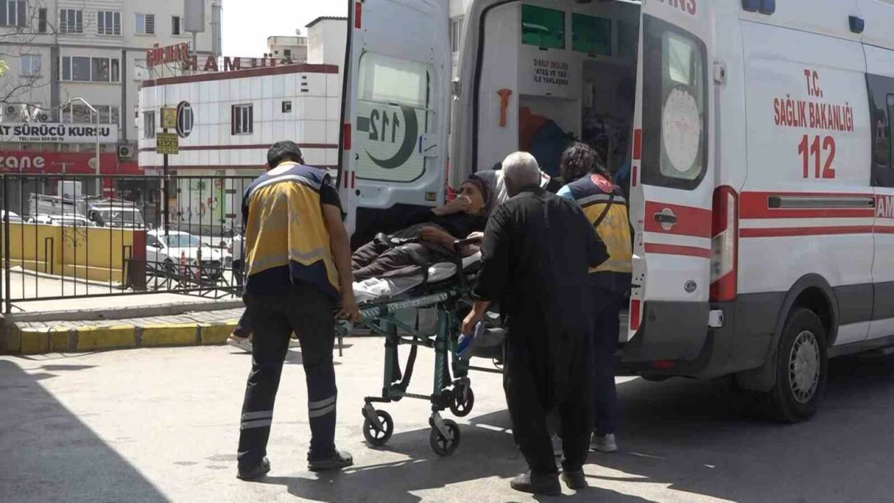 Gaziantep’te kurban yerine yanlışlıkla kendisini kesen acemi kasaplar hastanelere akın
