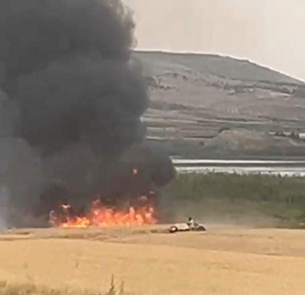 Gaziantep’in Karkamış ilçesinde çıkan yangında buğday ve arpa ekili 50