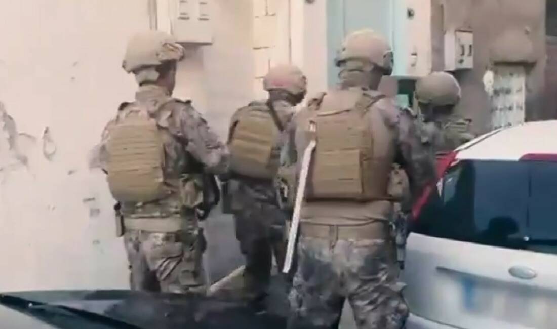 Kurşunlama-kundaklama şüphelisi 8 şahıs tutuklandı Gaziantep’te farklı tarihlerde meydana gelen ikamet, iş yeri, oto kurşunlama