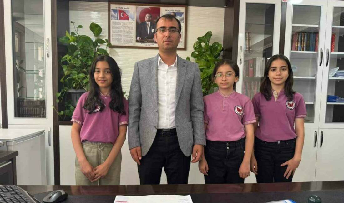 Adıyaman’ın Kahta ilçesinde dört ortaokul öğrencisi, 2025 yılı İlköğretim ve