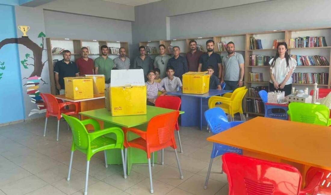 Kardeş köy okuluna kütüphane desteği Adıyaman’ın Kahta ilçesi Çataltepe ilk/ortaokulu idareci ve öğretmenlerinin ortak çabalarıyla