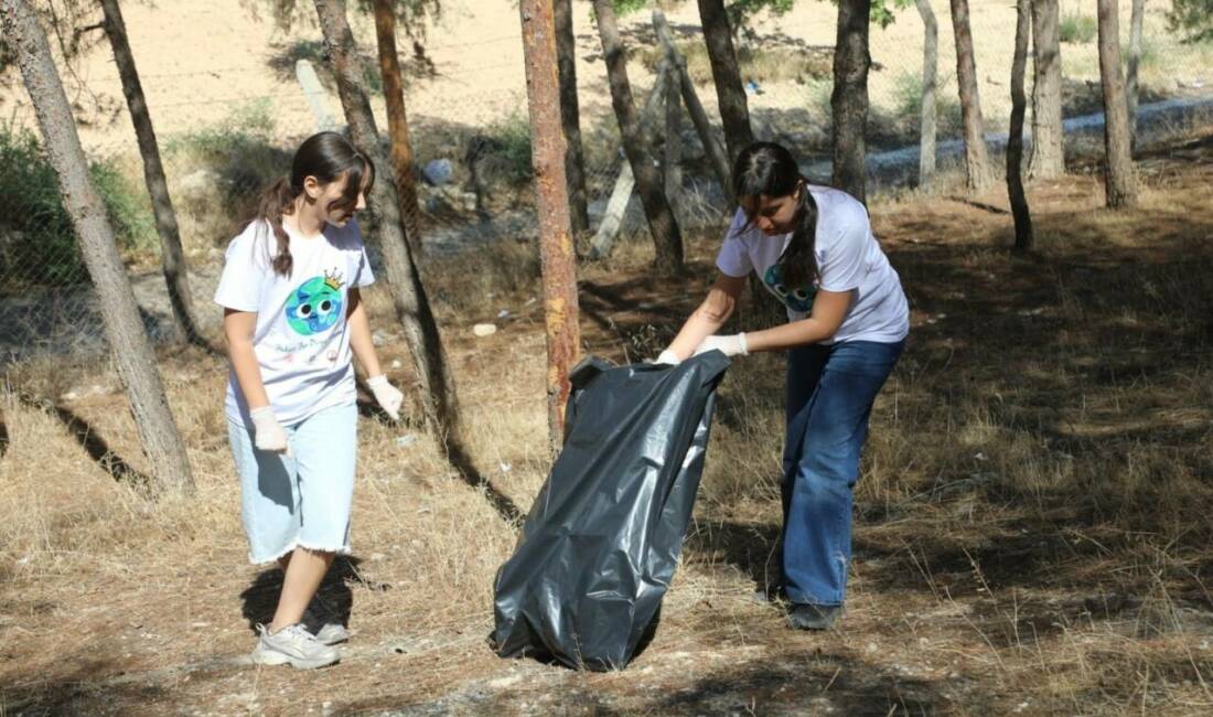 Nizip ilçesinde Dünya Çevre Günü etkinlikleri kapsamında anlamlı bir farkındalık