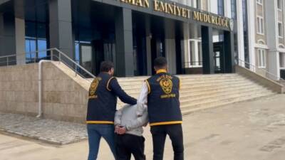 Adıyaman İl Emniyet Müdürlüğü’ne bağlı Aranan Şahıslar Büro Amirliği ekipleri