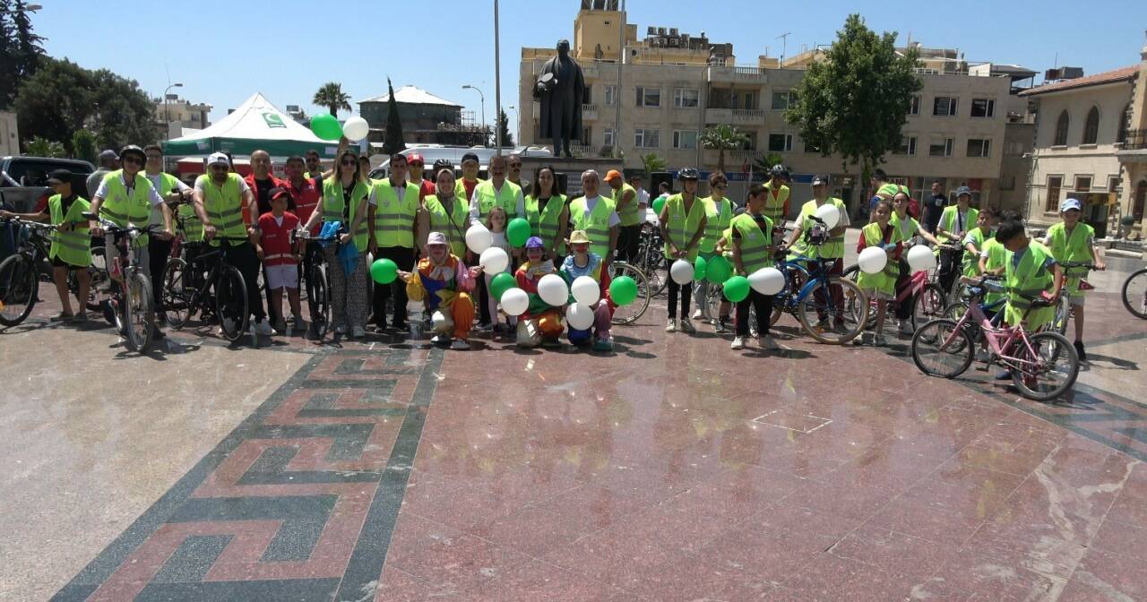 Kilis'te Yeşilay Haftası kapsamında bağımlılıkla mücadeleye dikkat çekmek amacıyla bisiklet