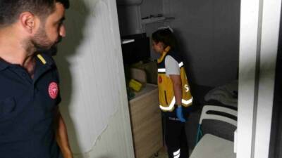 Adıyaman’da bir konteynerden gelen kötü kokular ekipleri harekete geçirdi. İçeride