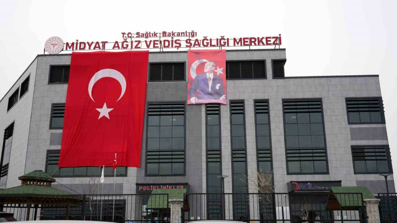 Mardin Midyat Ağız ve Diş Sağlığı Merkezi, nöbet kliniği uygulamasıyla,