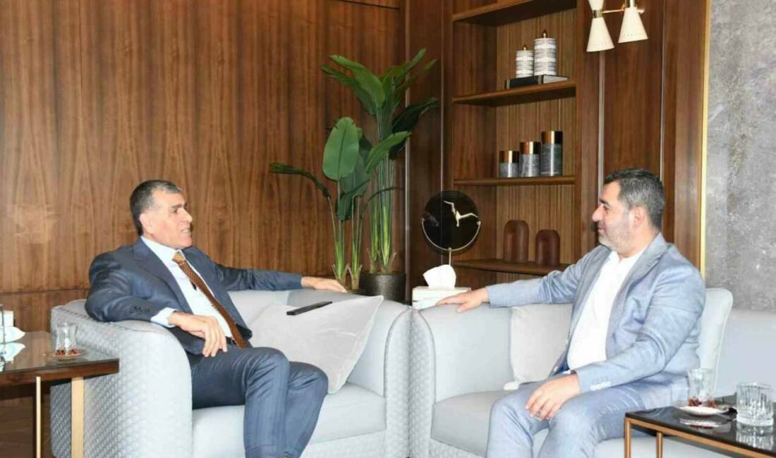 AK Parti Gaziantep Milletvekili Bünyamin Bozgeyik, Gaziantep Organize Sanayi Bölgesi'ndeki