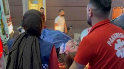 Adıyaman’da direksiyon hakimiyeti kaybolduktan sonra devrilen motosikletin sürücüsü yaralandı.