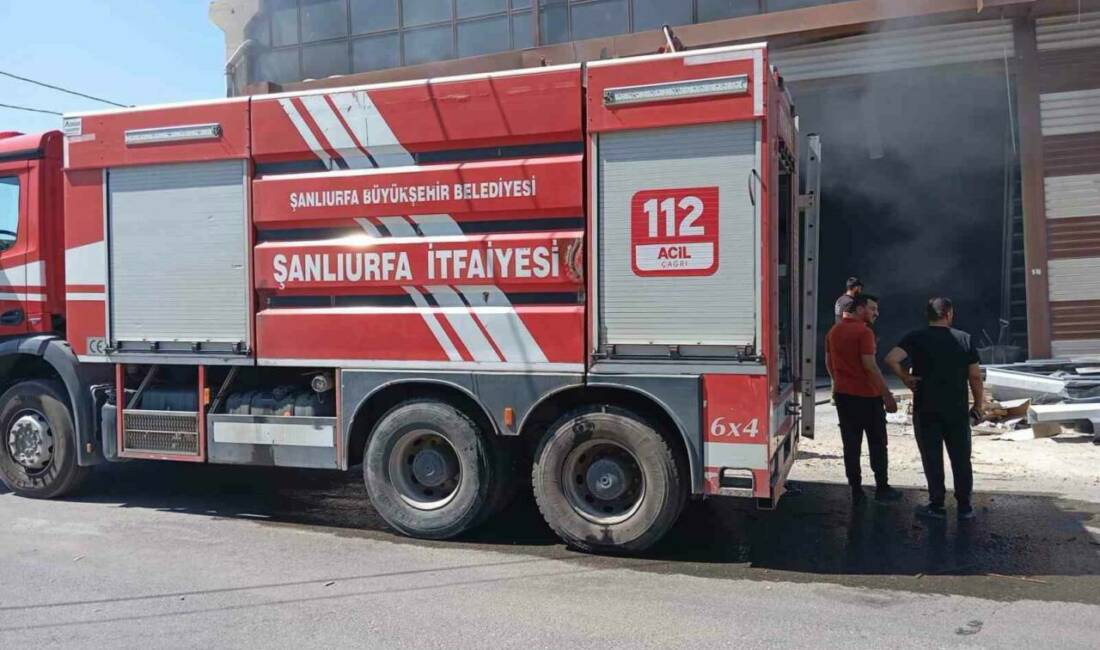 Şanlıurfa’da boya fabrikasında çıkan yangın kontrol altına alındı Şanlıurfa'nın Eyyübiye ilçesinde Mobilyacılar Sitesi'nde bulunan bir boya fabrikasında yangın