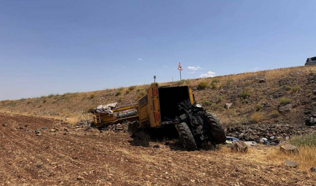 Suruç ilçesinde traktörün devrilmesi sonucu meydana gelen kazada, sürücü ve
