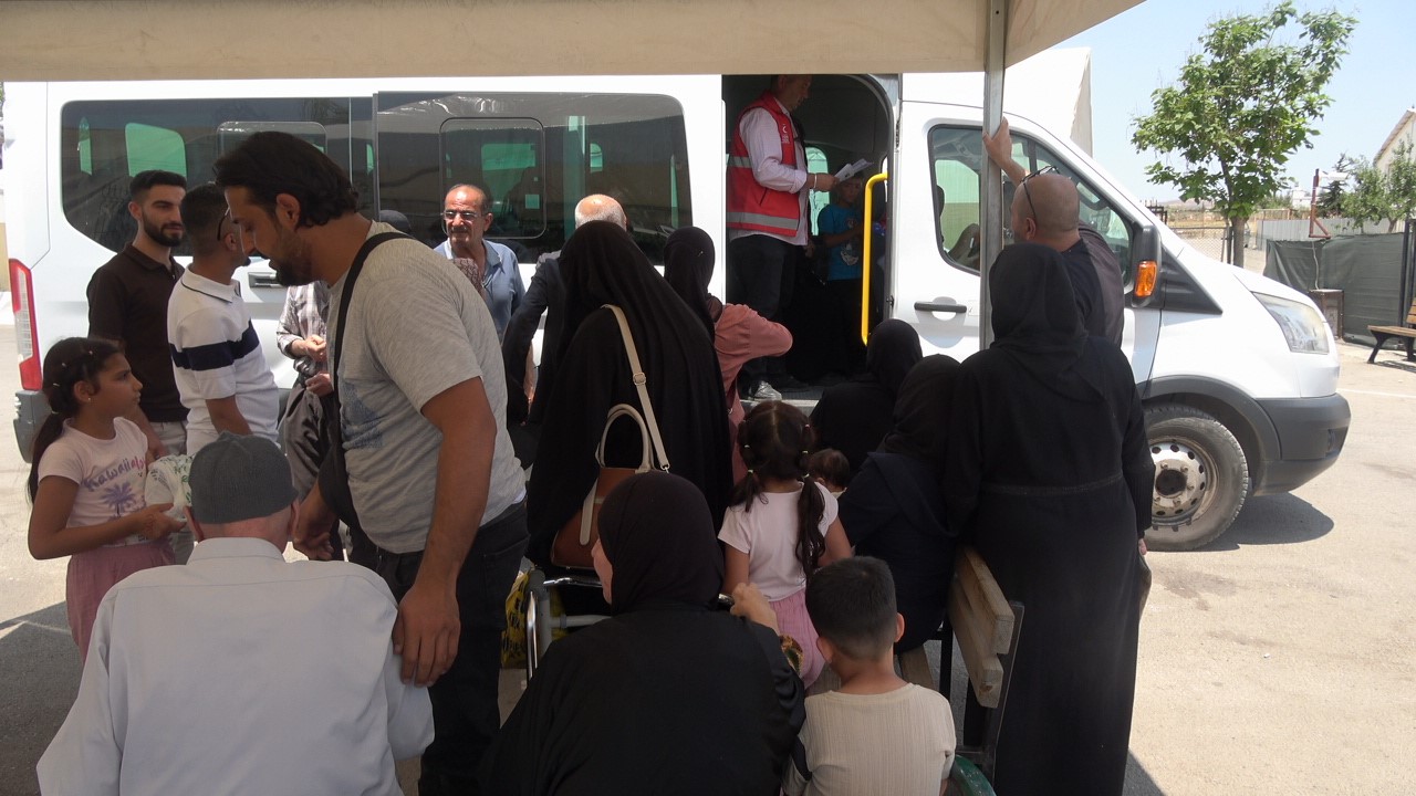 Türkiye’de uzun yıllardır yaşayan Suriyeli sığınmacıların ülkelerine gönüllü geri dönüşleri