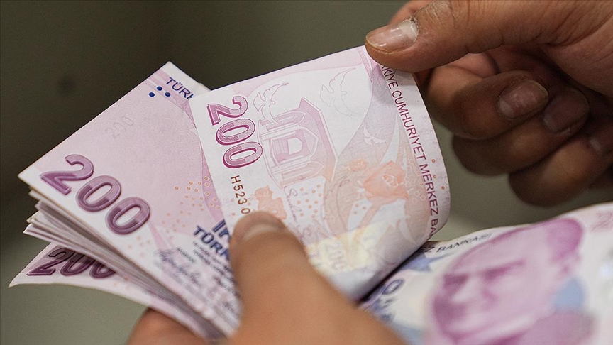 Temmuz ayında asgari ücrete ara zam yapılıp yapılmayacağına ilişkin tartışmalar