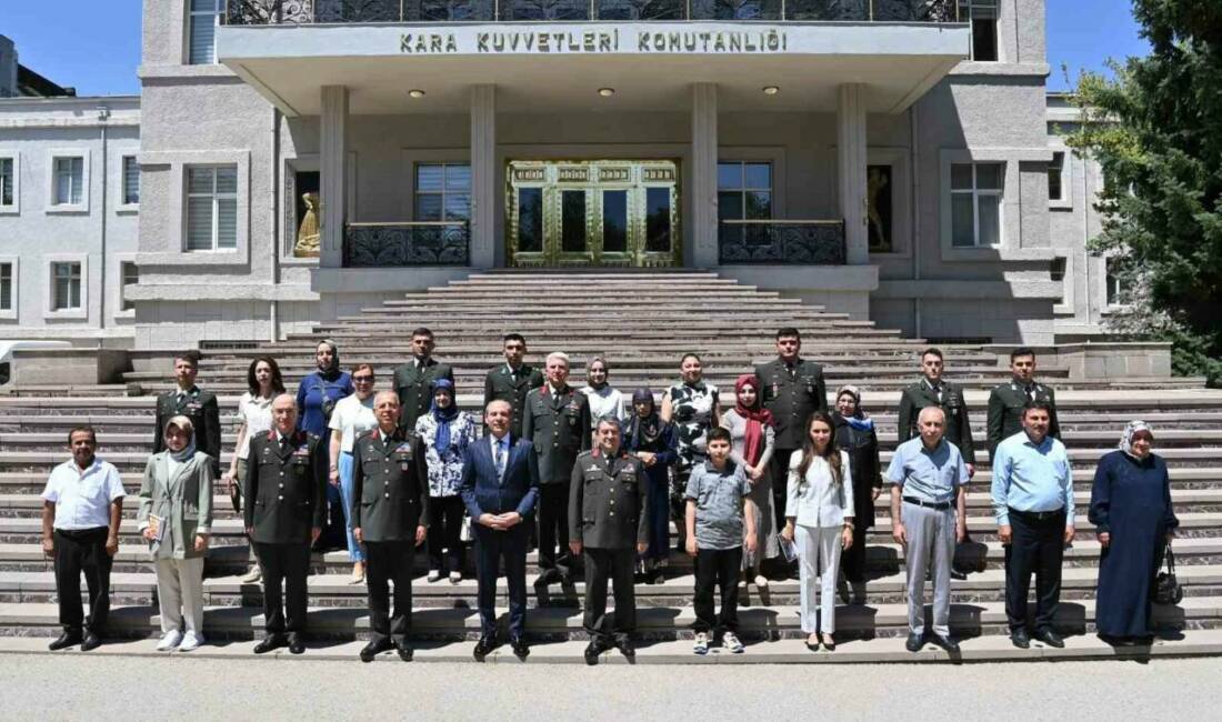 Türk Silahlı Kuvvetlerinin en köklü unsurlarından biri olan Kara Kuvvetlerinin