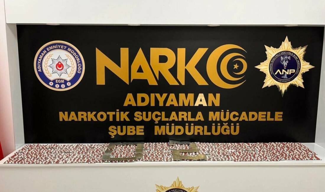 Adıyaman İl Emniyet Müdürlüğü ekiplerince uyuşturucu maddeyle yakalanan şahıs, sevk