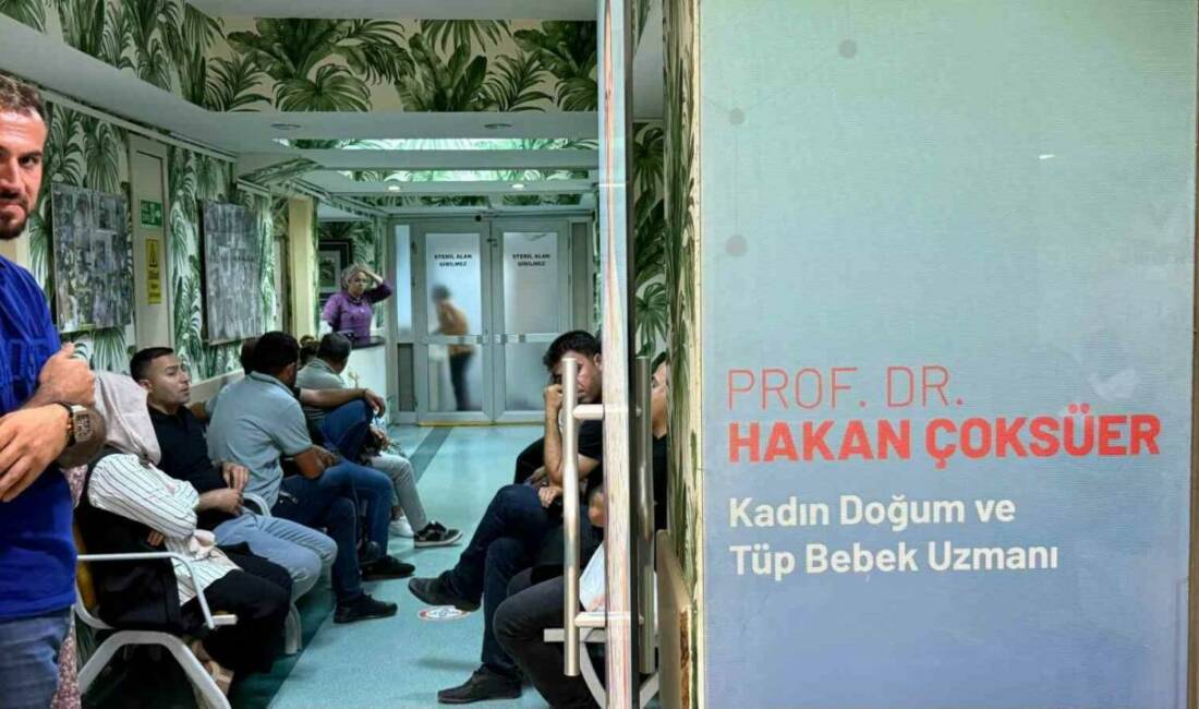 Kadın Doğum ve Tüp Bebek Uzmanı Prof. Dr. Hakan Çoksüer,