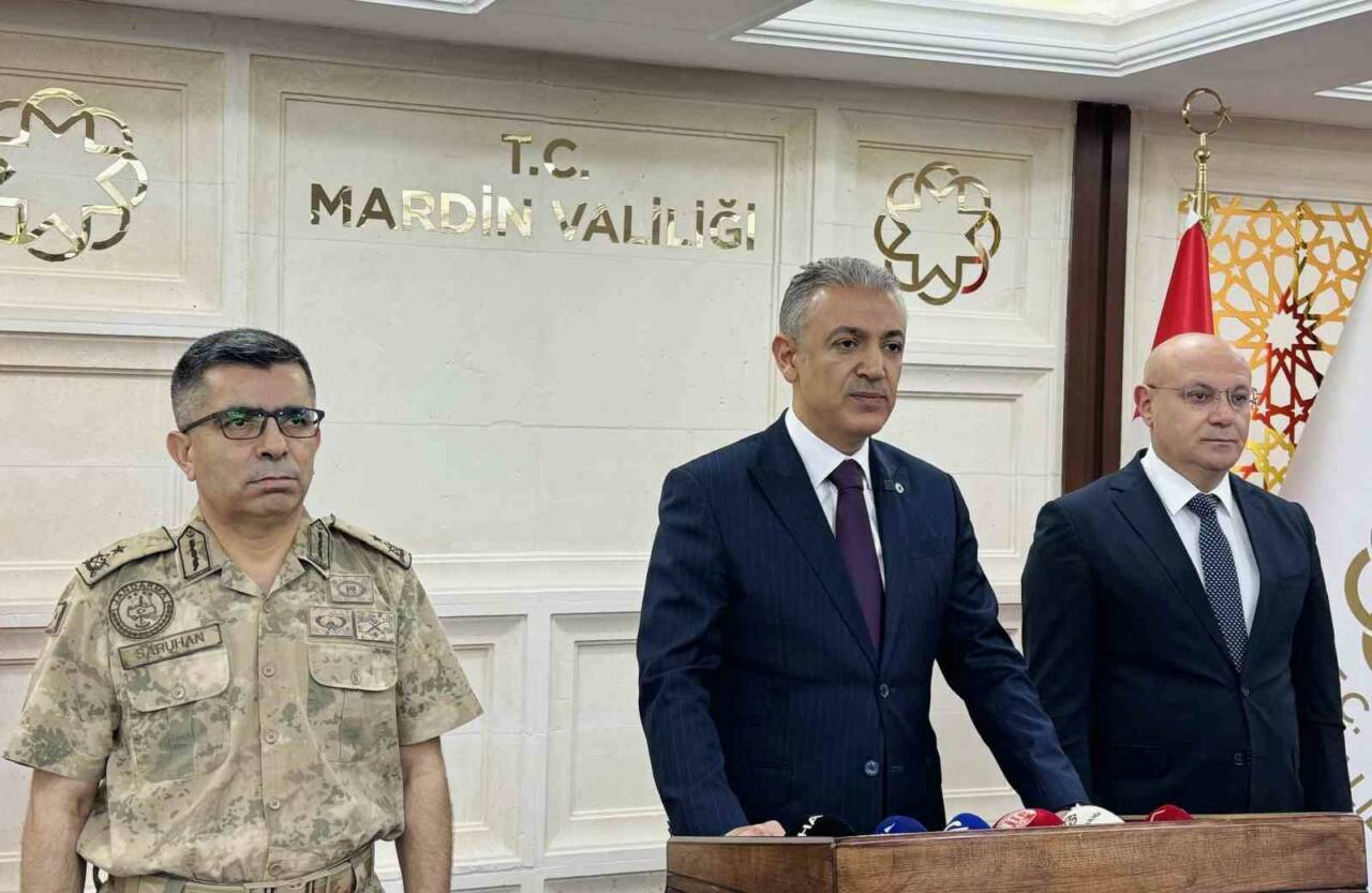 Mardin Valisi ve Büyükşehir Belediye Başkan Vekili Tuncay Akkoyun, aylık