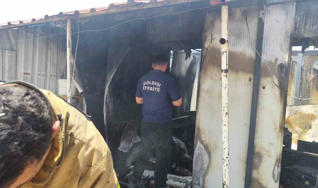 Adıyaman’ın Gölbaşı ilçesinde konteyner kentte bulunan 2 konteynerin yanması paniğe
