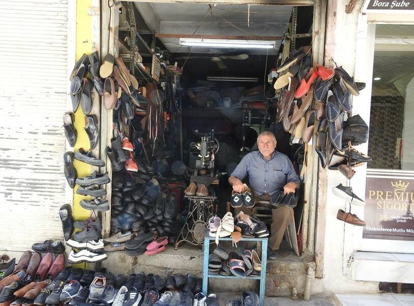 Kilis'te yemeni ustası Mehmet Baysal, 60 yıldır babasından öğrendiği mesleği