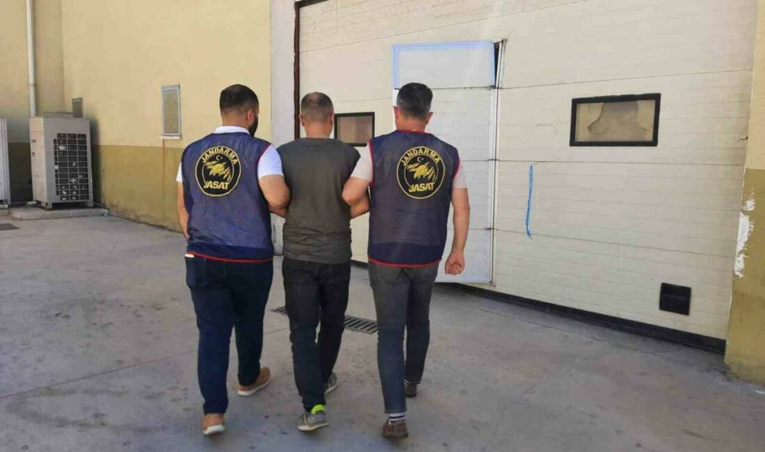 Gaziantep'te aranan ve 19 ayrı suç kaydı bulunan M.K. isimli