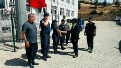Besni Kaymakamı Dr. Ahmet Oğuz Aslan, İlçe Jandarma Komutanlığını ziyaret