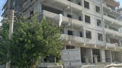 Besni Belediyesi, ilçe merkezinde faaliyet gösteren İMC İnşaat’a ait bir