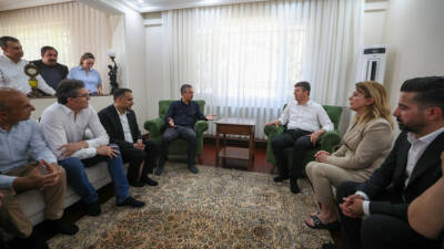 Cumhuriyet Halk Partisi (CHP) Genel Başkanı Özgür Özel, ev hapsinde