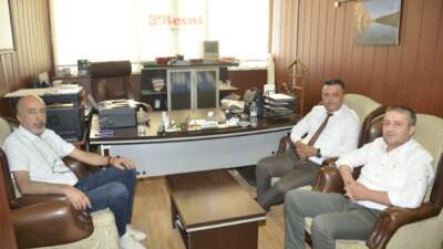 Basın İlan Kurumu (BİK) Malatya Bölge Müdürü Haşim Poyraz, beraberindeki