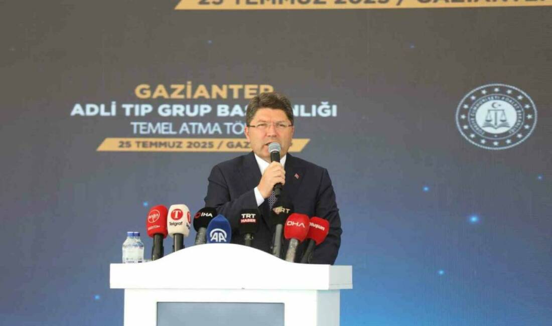 Adalet Bakanı Tunç: “Türkiye yüzyılında terörsüz bir Türkiye olacak” Adalet Bakanı Yılmaz Tunç, Gaziantep Adli Tıp Kurumu Grup Başkanlığı