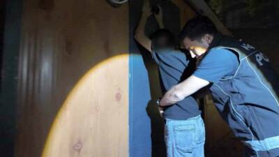 Adıyaman Emniyet Müdürlüğü, uyuşturucuyla mücadele kapsamında geniş çaplı denetimler düzenledi.