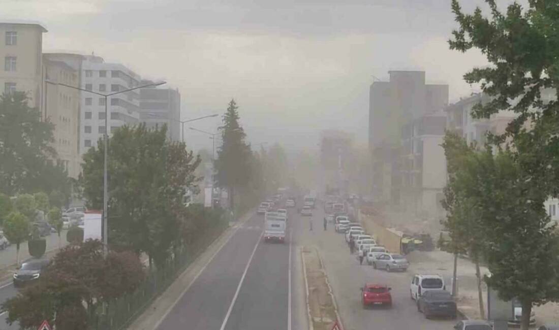Adıyaman’da toz taşınımı ve sonrasında gelen yağmur etkili oldu.
