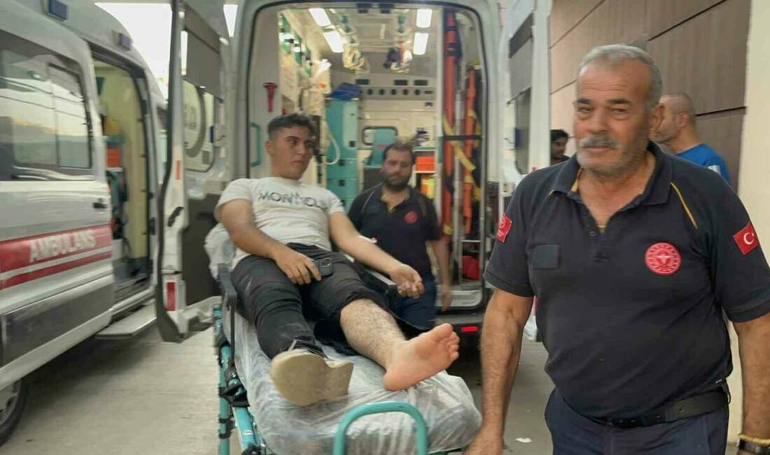 Adıyaman'da meydana gelen trafik kazasında otomobil ile motosiklet çarpıştı. Kaza