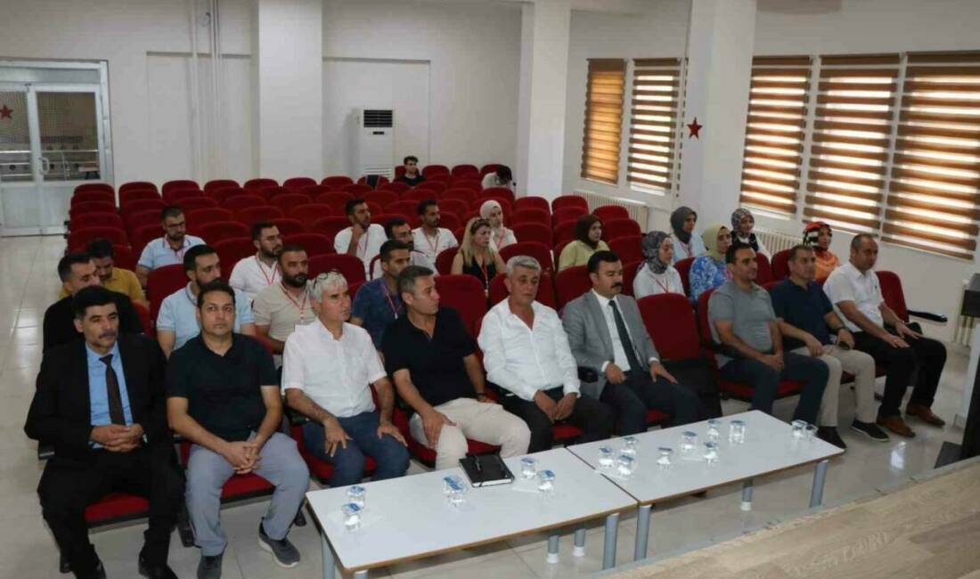 Kahta ilçesinde Proje Yazma Çalıştayı düzenlendi. Çalıştay, öğretmenlerin proje yazma