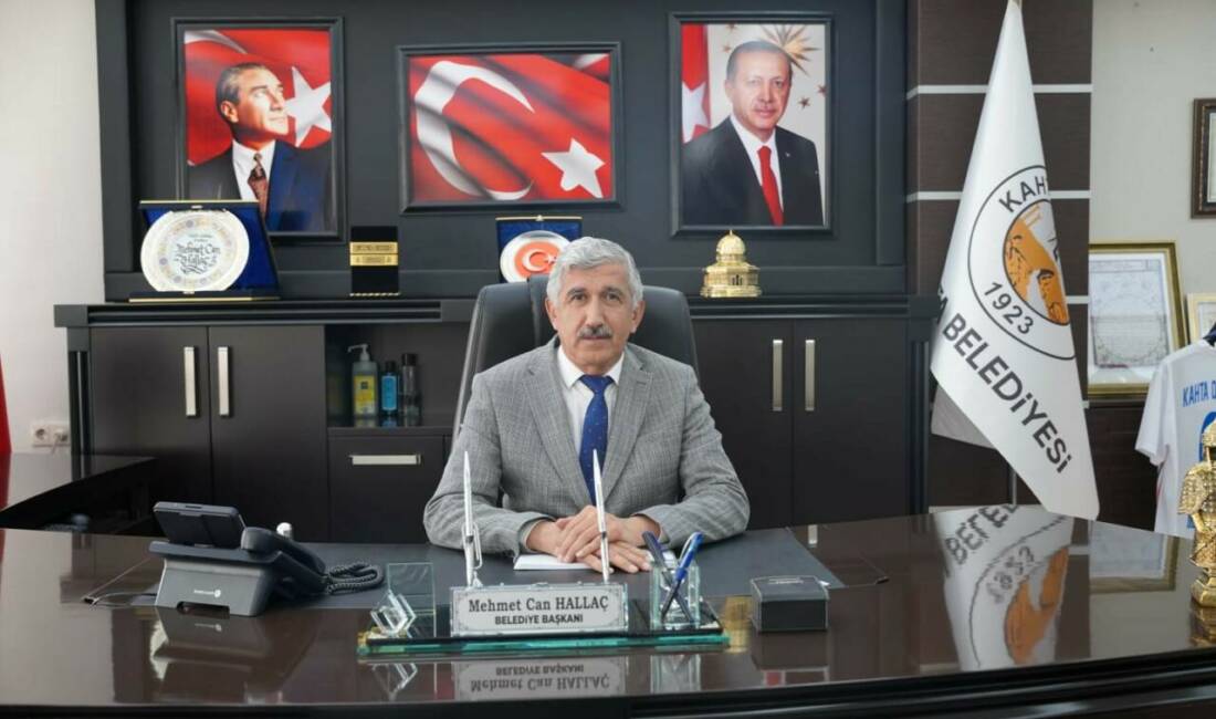 Adıyaman’ın Kahta ilçe Belediye Başkanı Mehmet Can Hallaç, 15 Temmuz