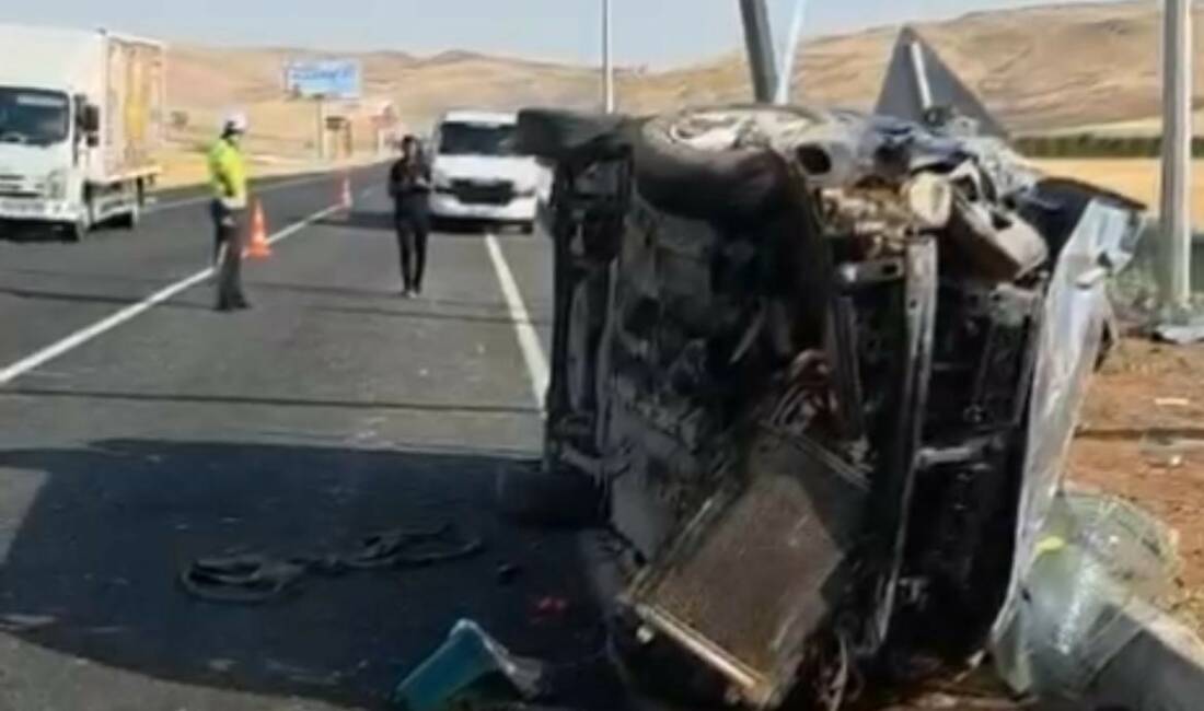 Batman'da düğünden dönen bir aile, Oğuz köyü yakınlarında trafik kazası