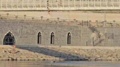 Şırnak’ta metrelerce yüksekten Dicle Nehri’ne atlayan çocukların yürekleri ağza getiren