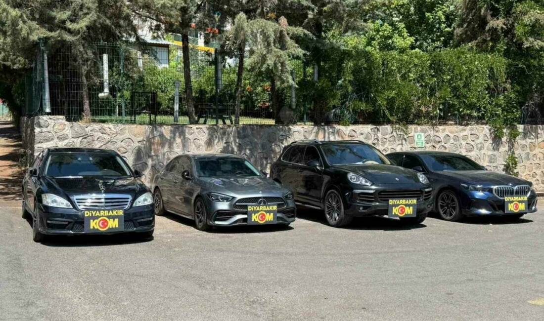 Diyarbakır'da gümrük kaçağı otomobillerle ilgili operasyon düzenlendi. 15 ilde gerçekleştirilen