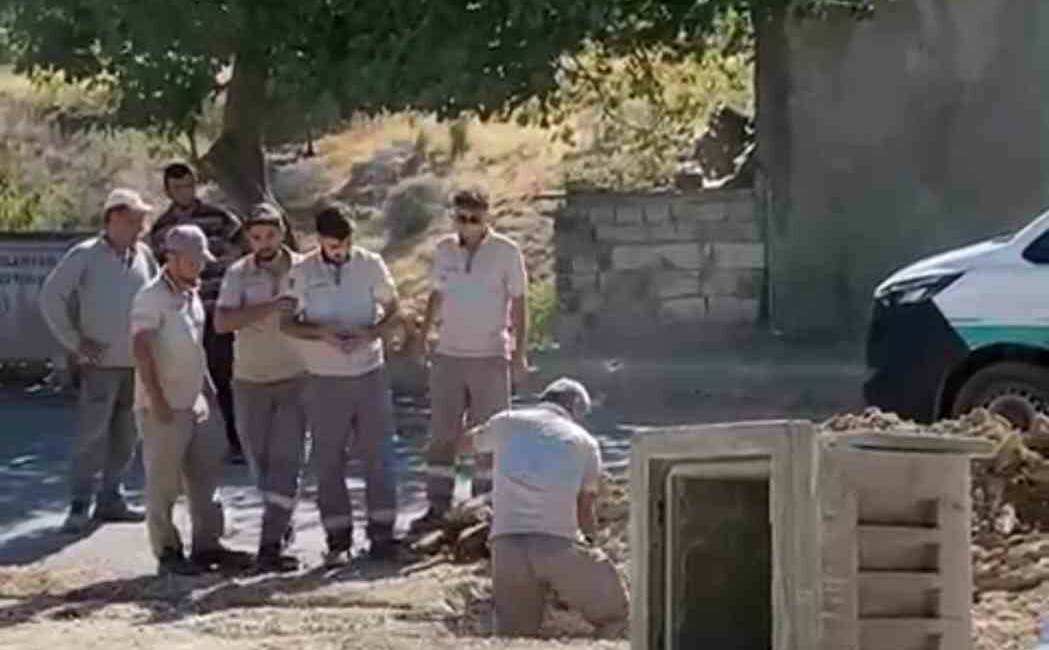 Adıyaman’da yapılan alt yapı çalışmaları sırasında doğalgaz boru hattının zarar