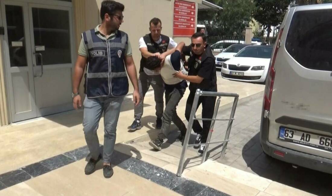 Şanlıurfa'da Balıklıgöl Devlet Hastanesi Acil Servisinde doktor ve güvenlik görevlisini